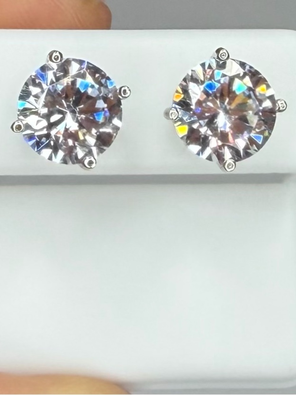 Sterling Silver Round CZ Stud Earrings Classic Solitaire NWOT